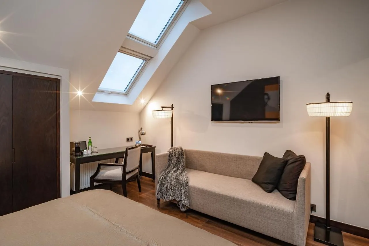 Quentin Design Hotel Berlin 4*,