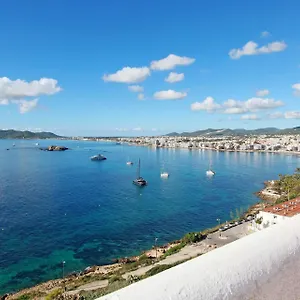 https://hostal-marblau.balearic-islands.net